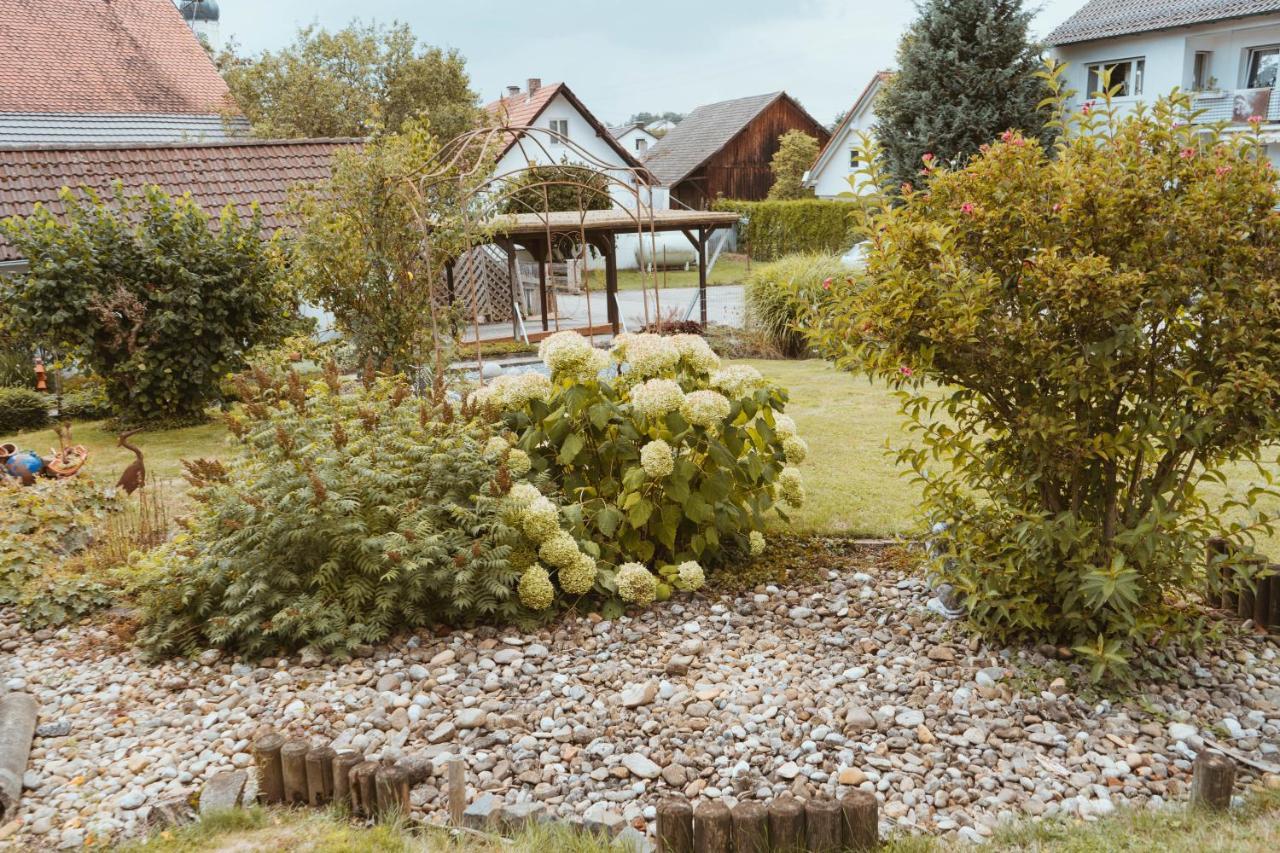 Ferienparadies Am Kammerberg - Ein Ganzes Haus Fuer Sie Alleine!!! Weißenhorn Esterno foto