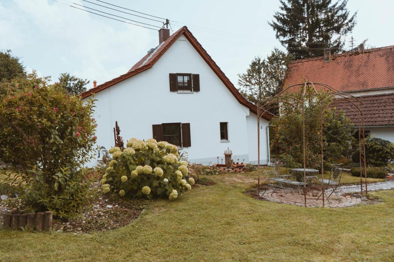 Ferienparadies Am Kammerberg - Ein Ganzes Haus Fuer Sie Alleine!!! Weißenhorn Esterno foto